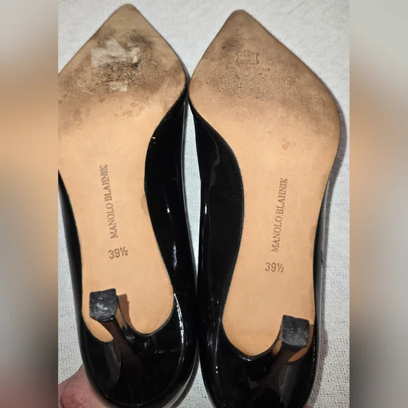 MANOLO BLAHNIK Black Patent Leather BB Pumps 39.5
